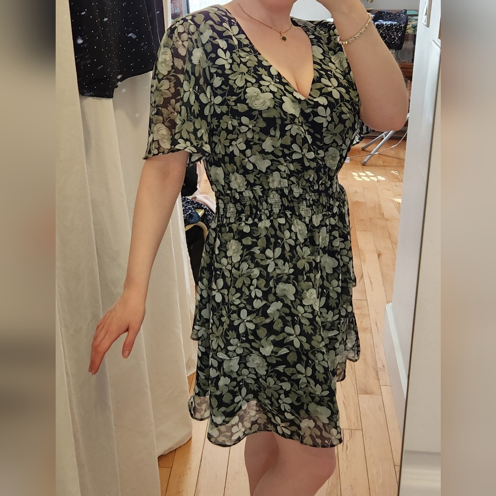 NWT Apricot floral dress